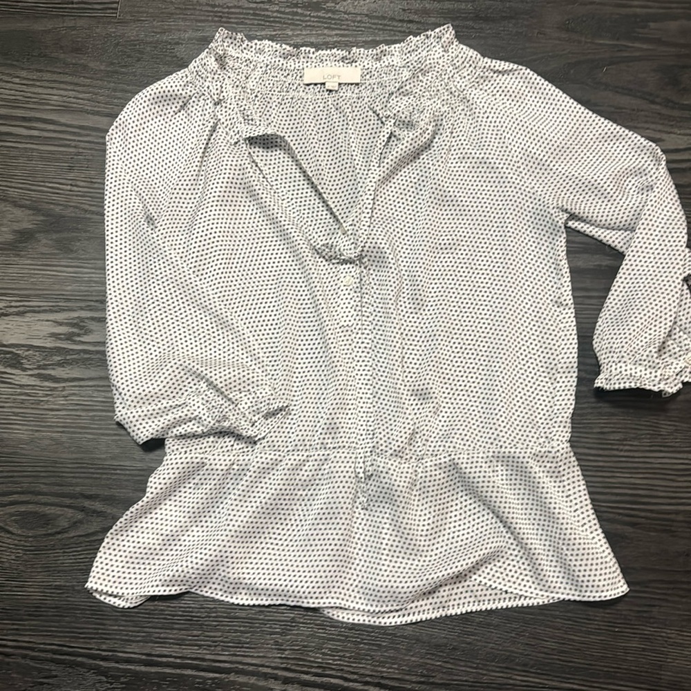 🍍ANN TAYLOR LOFT 1/4 button polka dot blouse🍍sz-M🍍Q-1